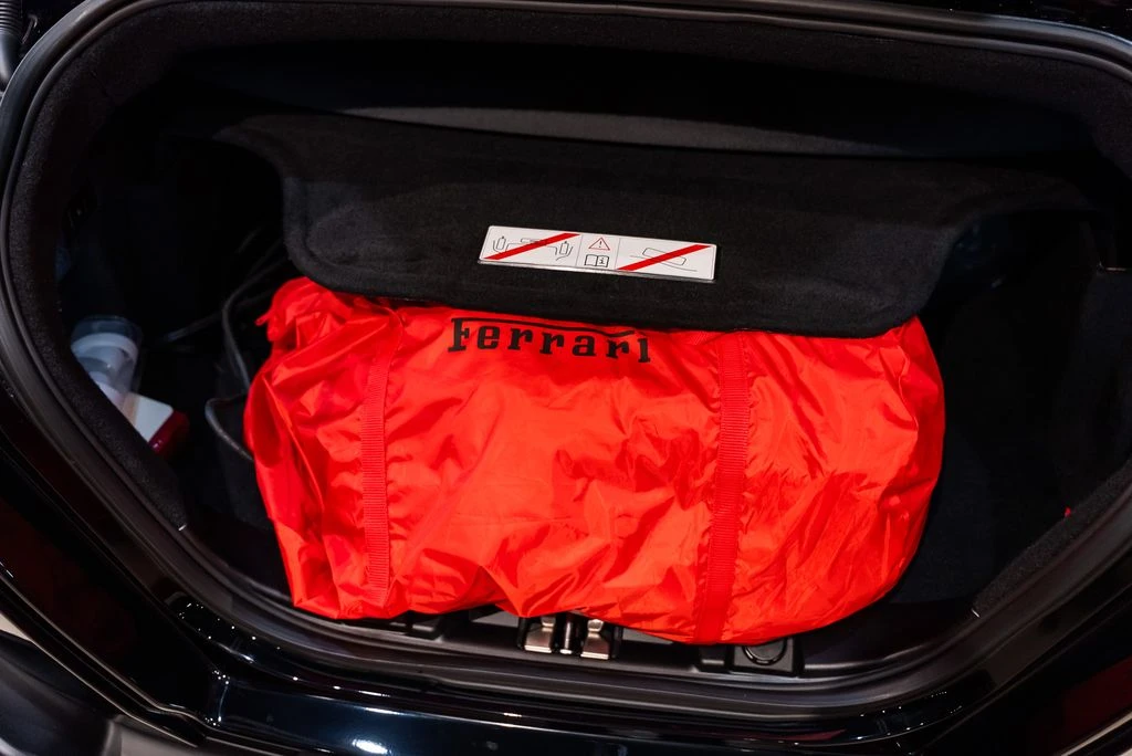 2026 Ferrari Roma - Image 22 of 31