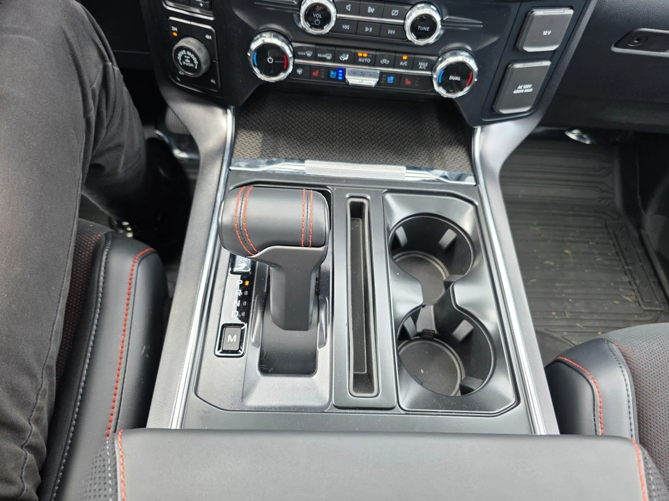 2026 Ford F-150 Raptor 14th Gen - Image 14 of 22