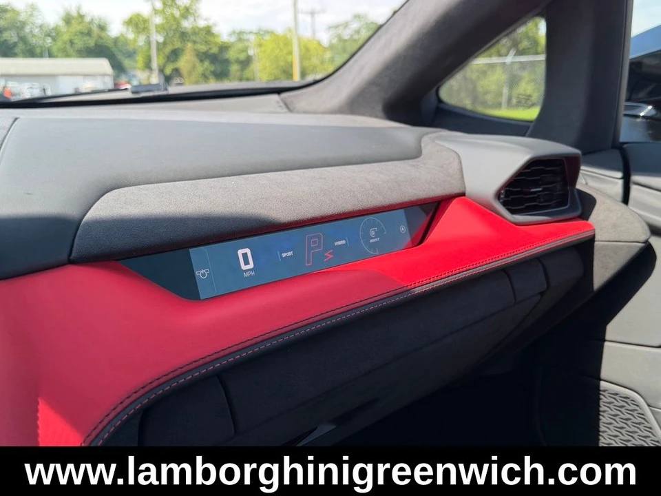 2026 Lamborghini Temerario - Image 26 of 31