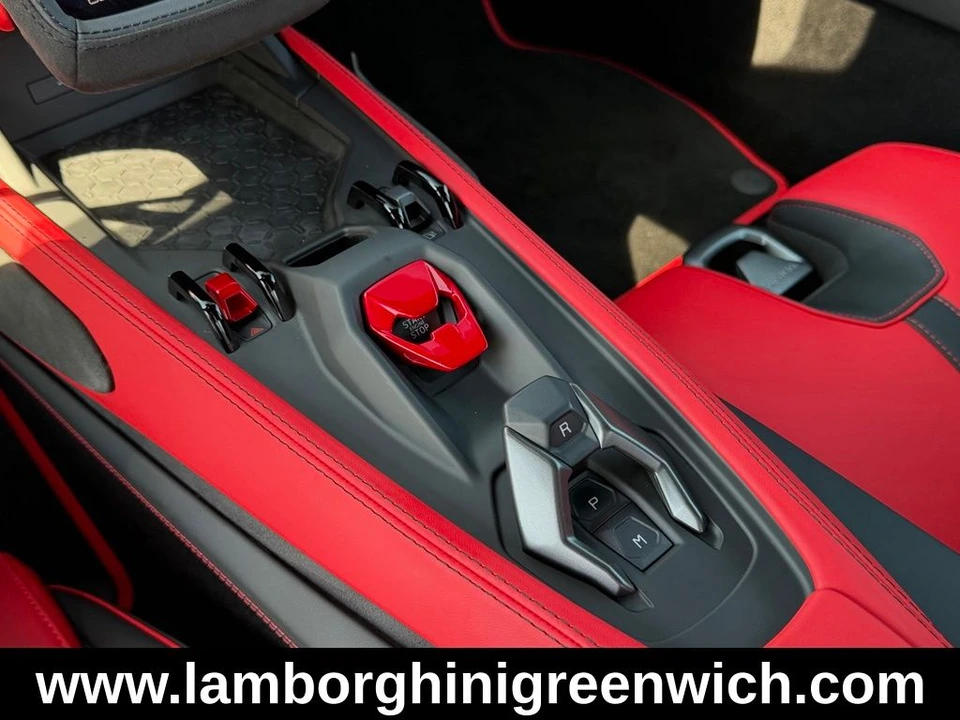 2026 Lamborghini Temerario - Image 28 of 31