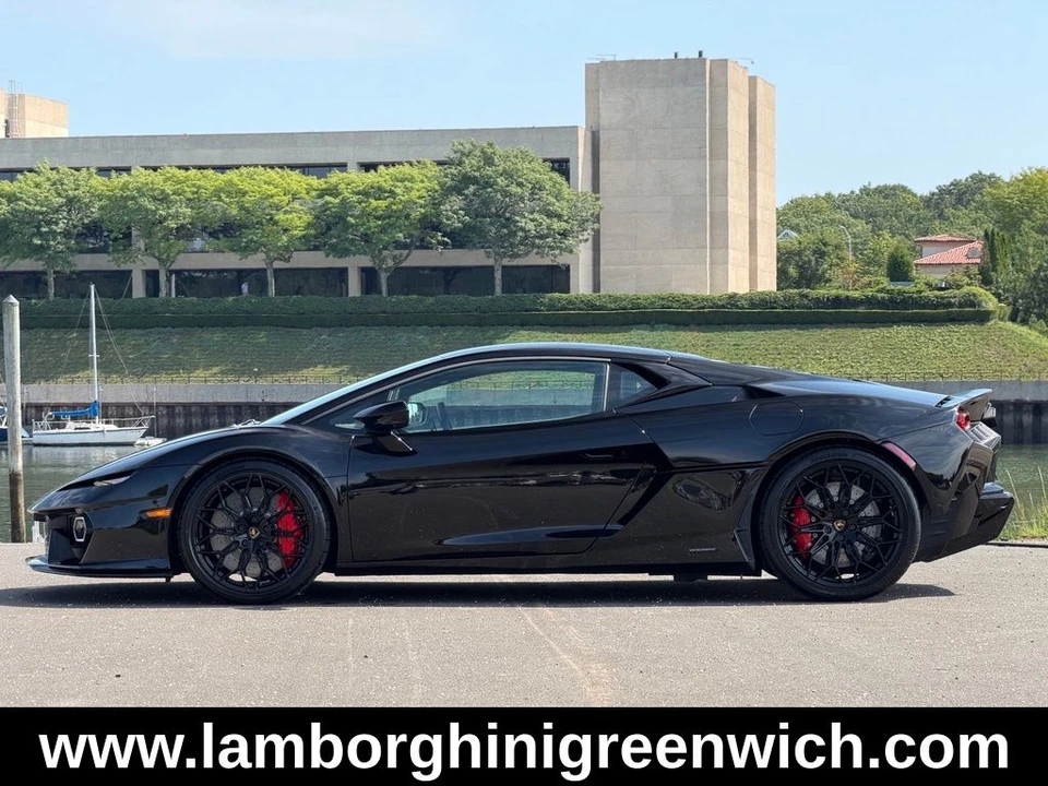 2026 Lamborghini Temerario - Image 2 of 31
