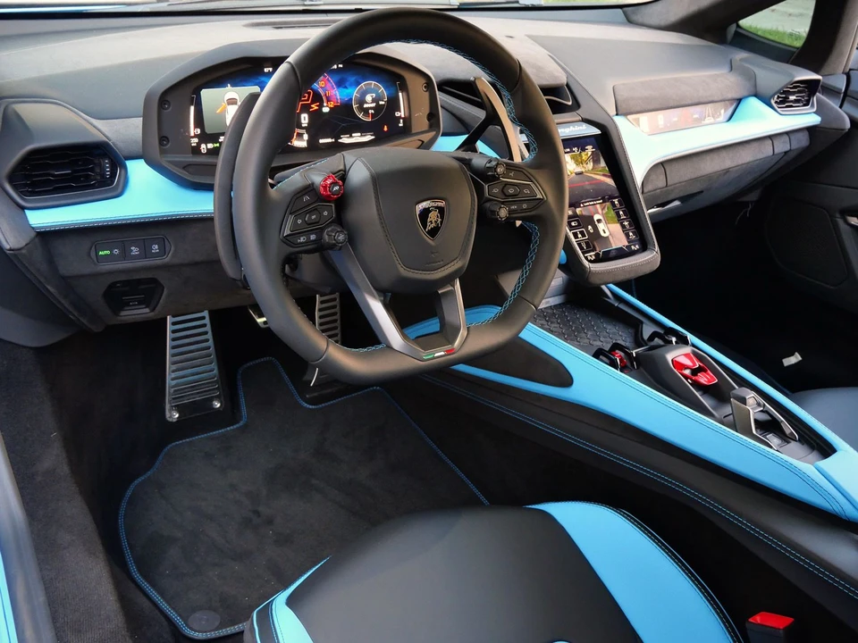 2026 Lamborghini Temerario - Image 15 of 23