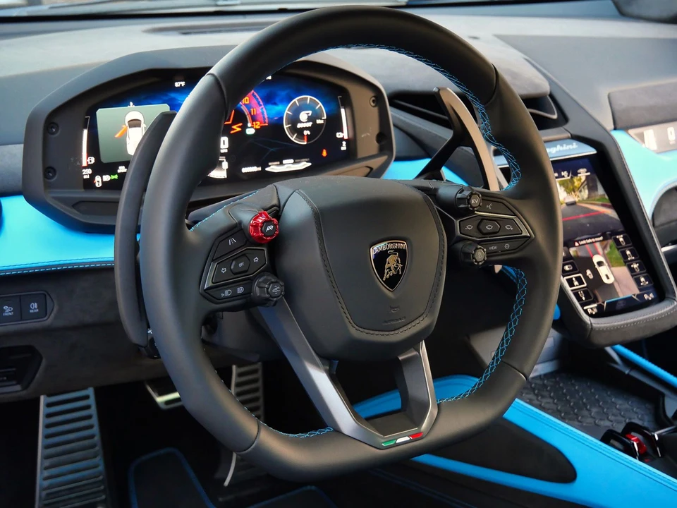 2026 Lamborghini Temerario - Image 16 of 23