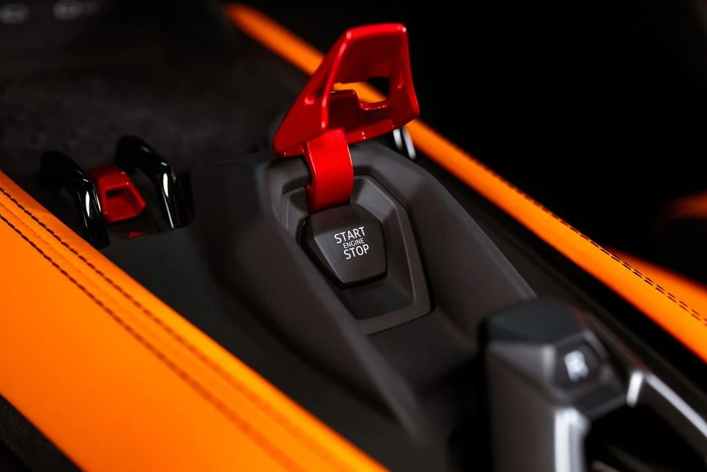 2026 Lamborghini Temerario - Image 21 of 31