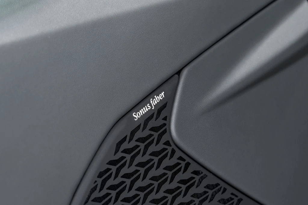 2026 Lamborghini Temerario - Image 11 of 31