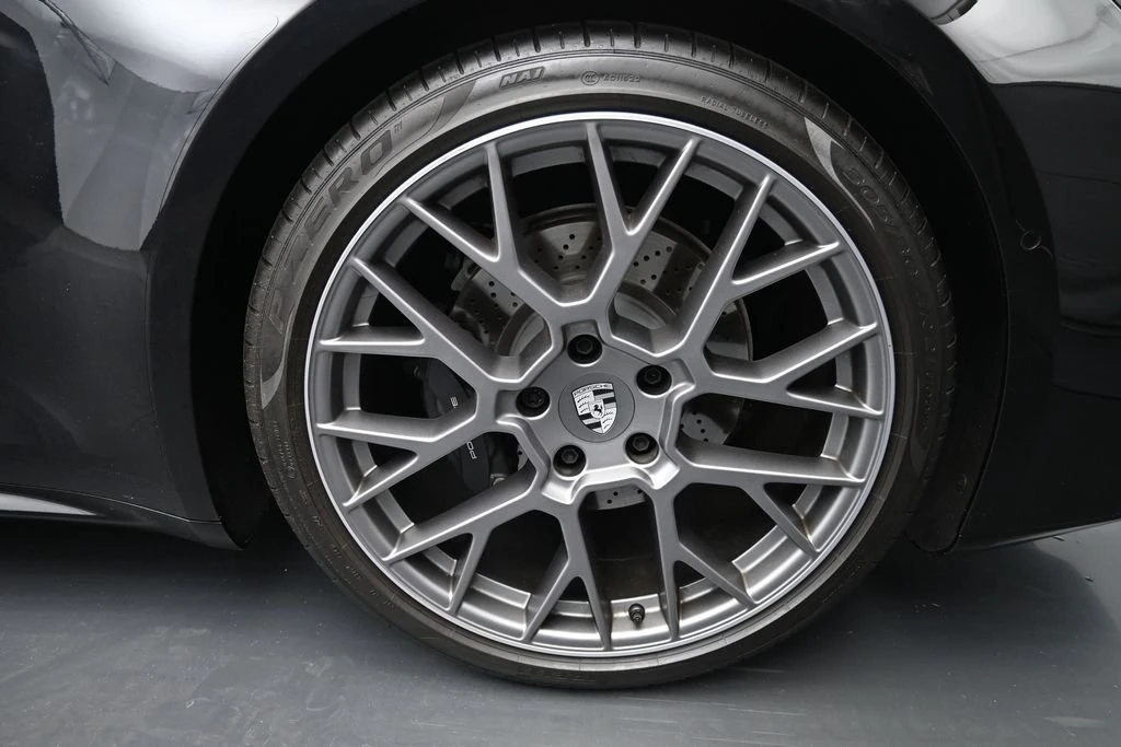 2026 Porsche 992 Carrera - Image 24 of 31
