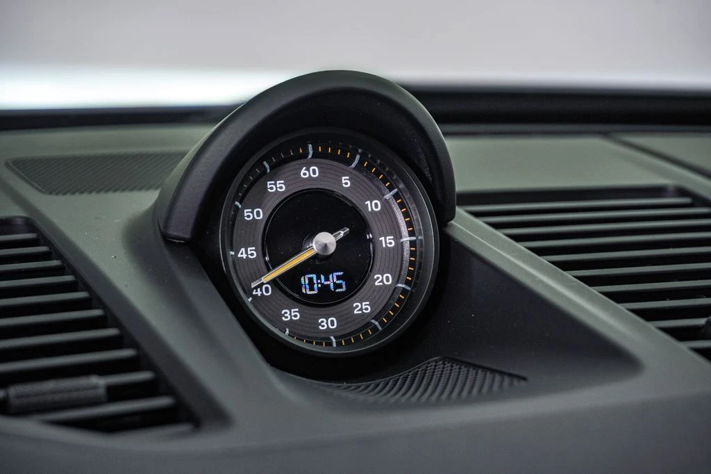 2026 Porsche 992 GT3 - Image 27 of 31