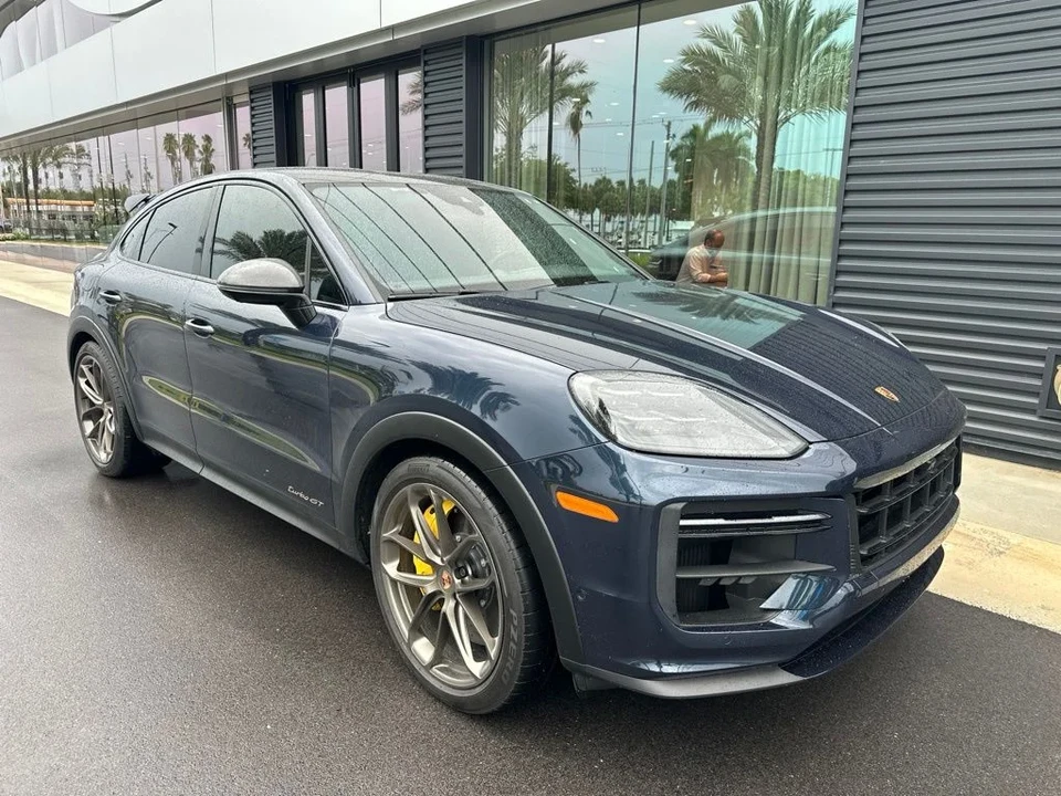 2026 Porsche 9Y0/9Y3 Cayenne Turbo GT - Image 6 of 6