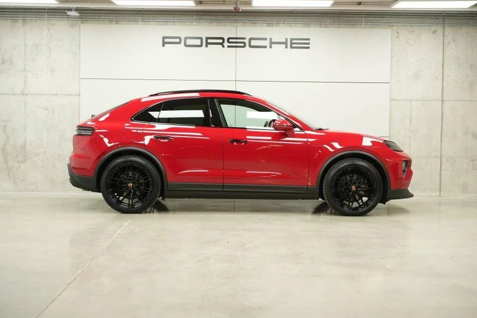 2026 Porsche Macan Electric - Image 9 of 31
