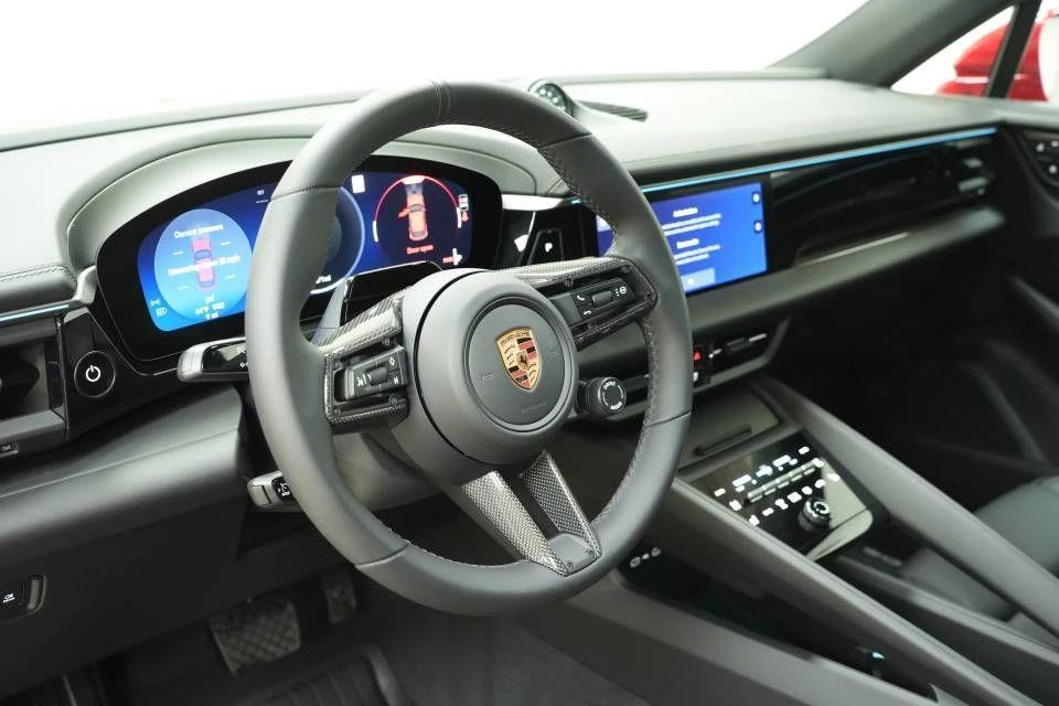 2026 Porsche Macan Electric - Image 5 of 31