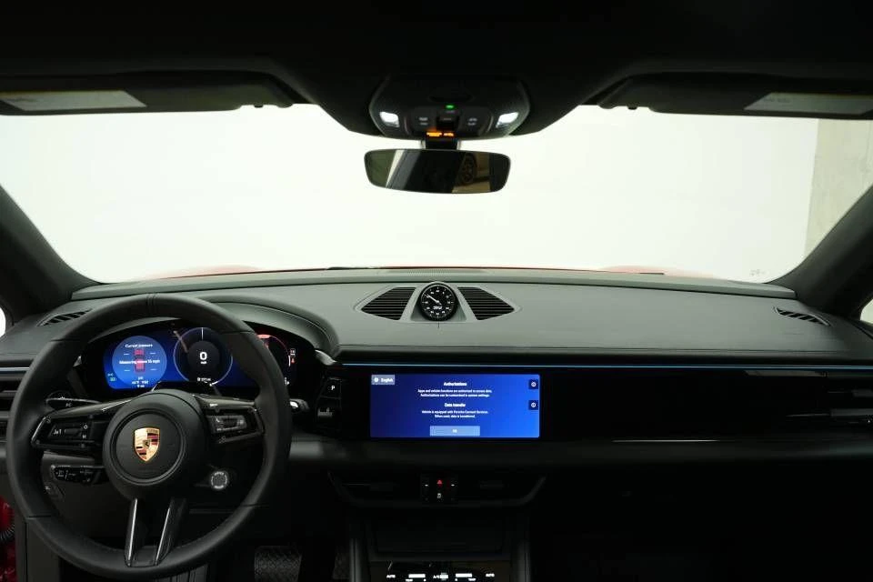 2026 Porsche Macan Electric - Image 17 of 31