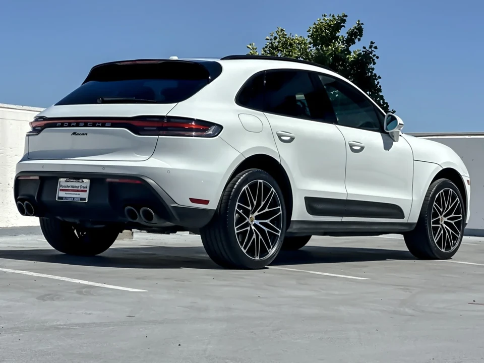 2026 Porsche Macan - Image 8 of 29