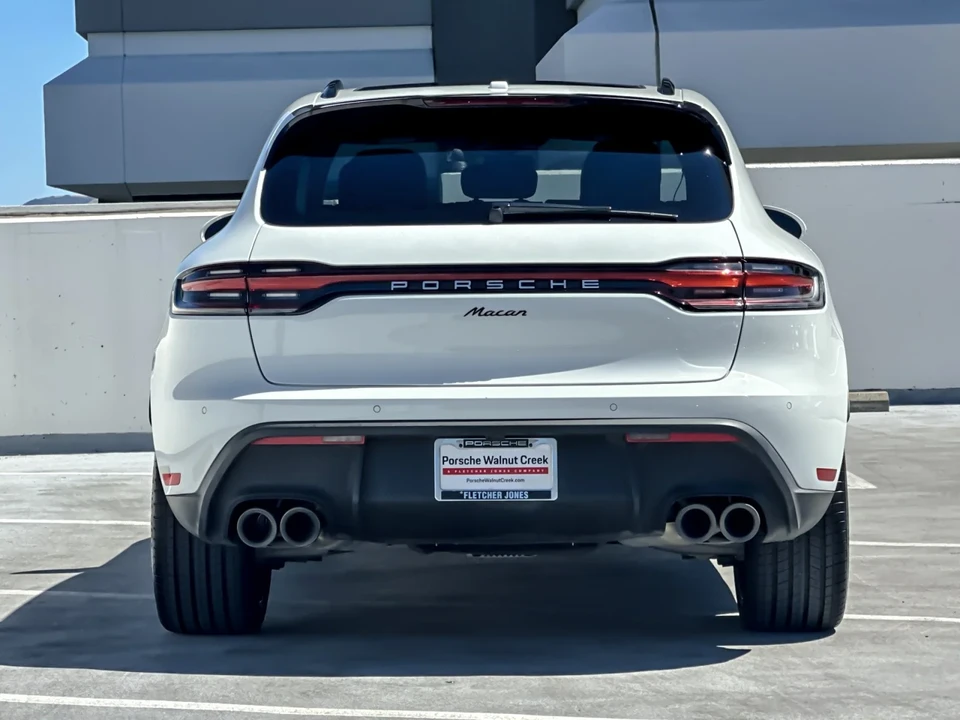 2026 Porsche Macan - Image 7 of 29