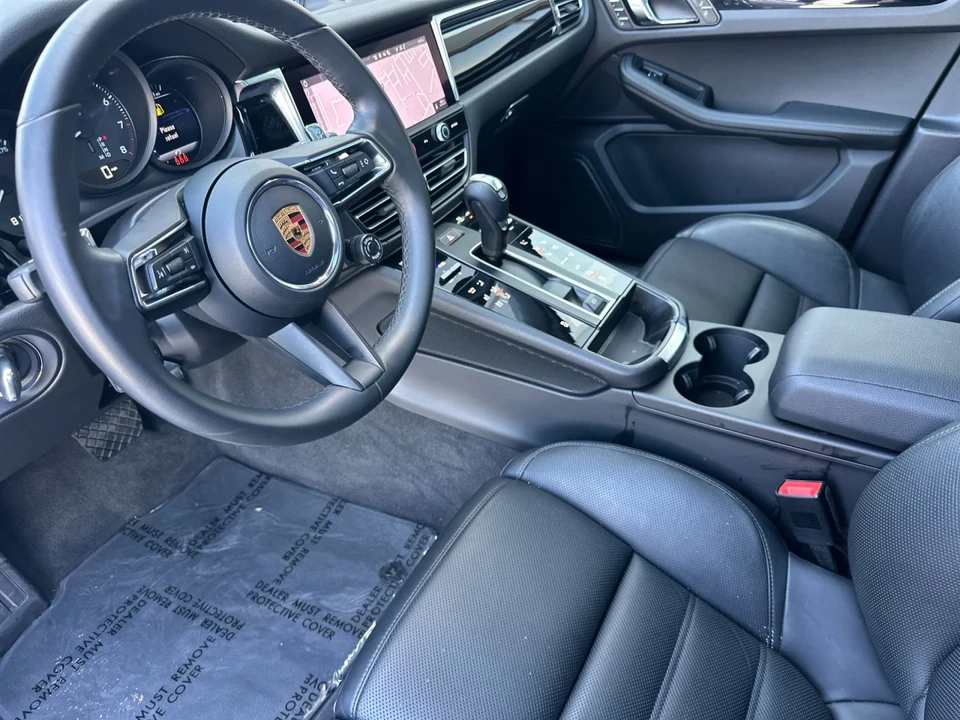 2026 Porsche Macan - Image 4 of 29