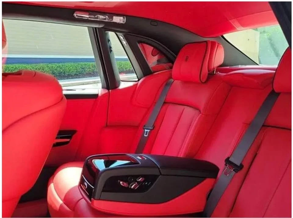 2026 Rolls-Royce Phantom VIII - Image 7 of 10