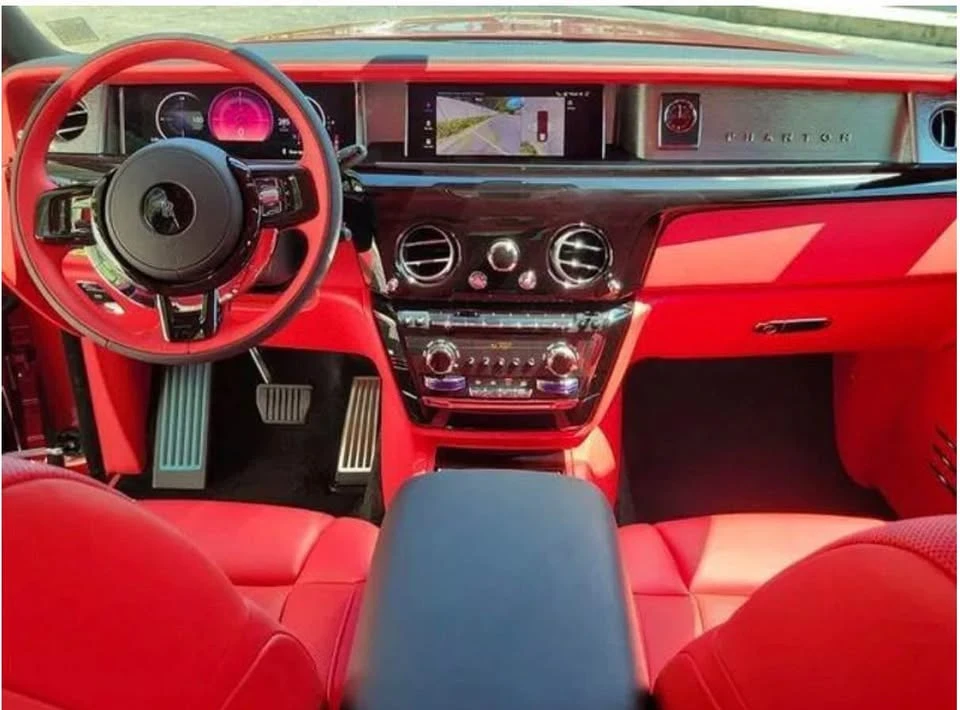 2026 Rolls-Royce Phantom VIII - Image 5 of 10