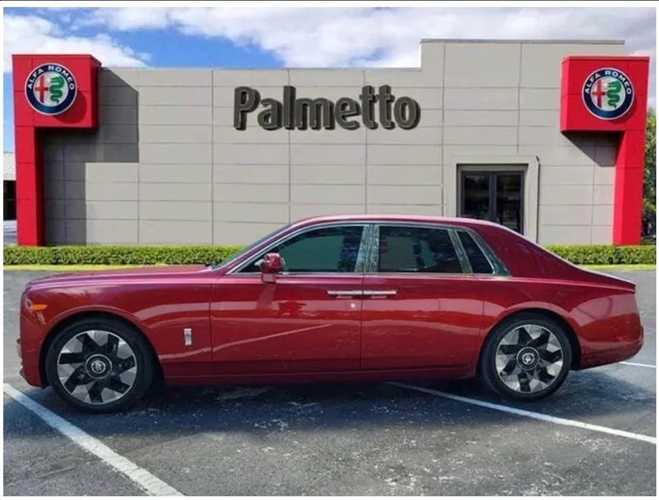 2026 Rolls-Royce Phantom VIII - Image 3 of 10