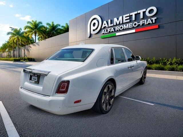 2026 Rolls-Royce Phantom - Image 4 of 31