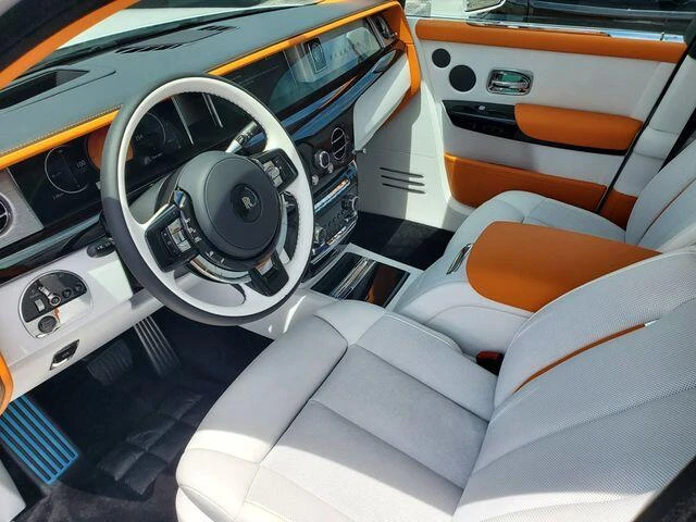 2026 Rolls-Royce Phantom - Image 21 of 31