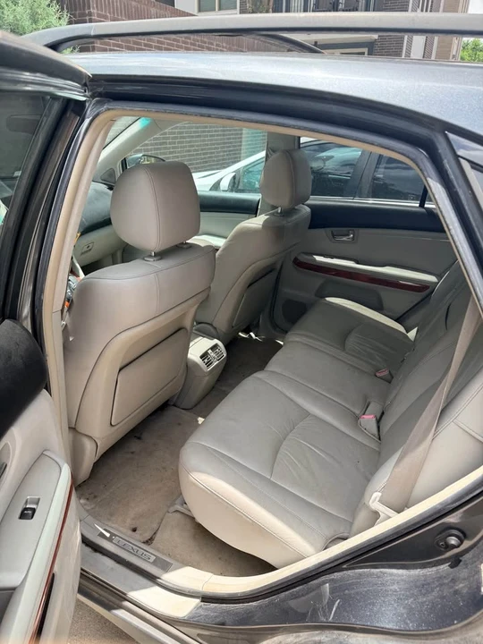 2004 Lexus RX 2nd Gen - Image 4 of 9