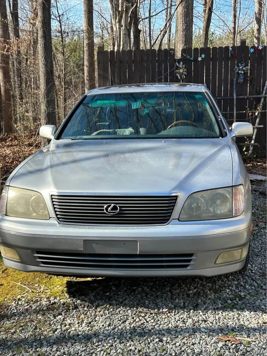 1999 Lexus LS 2nd Gen - Image 3 of 4