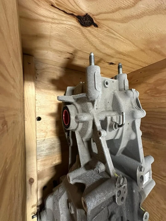 Parts & Memorabilia Gearboxes - Image 2 of 10