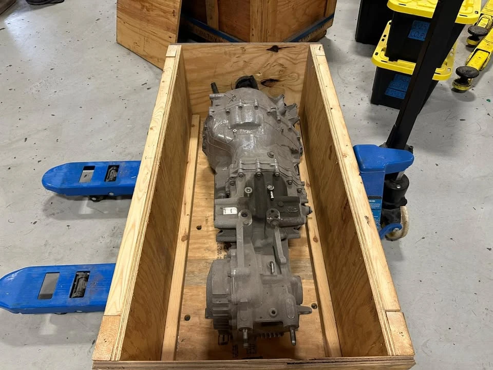 Parts & Memorabilia Gearboxes - Image 8 of 10