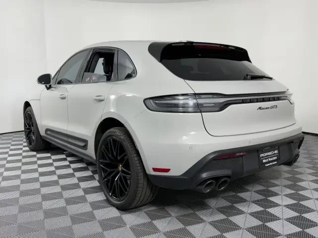 2025 Porsche Macan GTS - Image 3 of 9