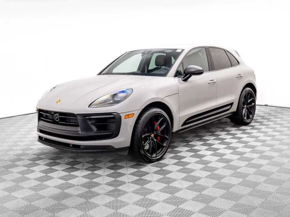 2025 Porsche Macan GTS - Image 7 of 9