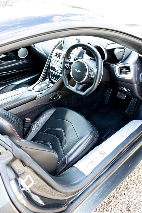 2019 Aston Martin DBS Superleggera - Image 25 of 31