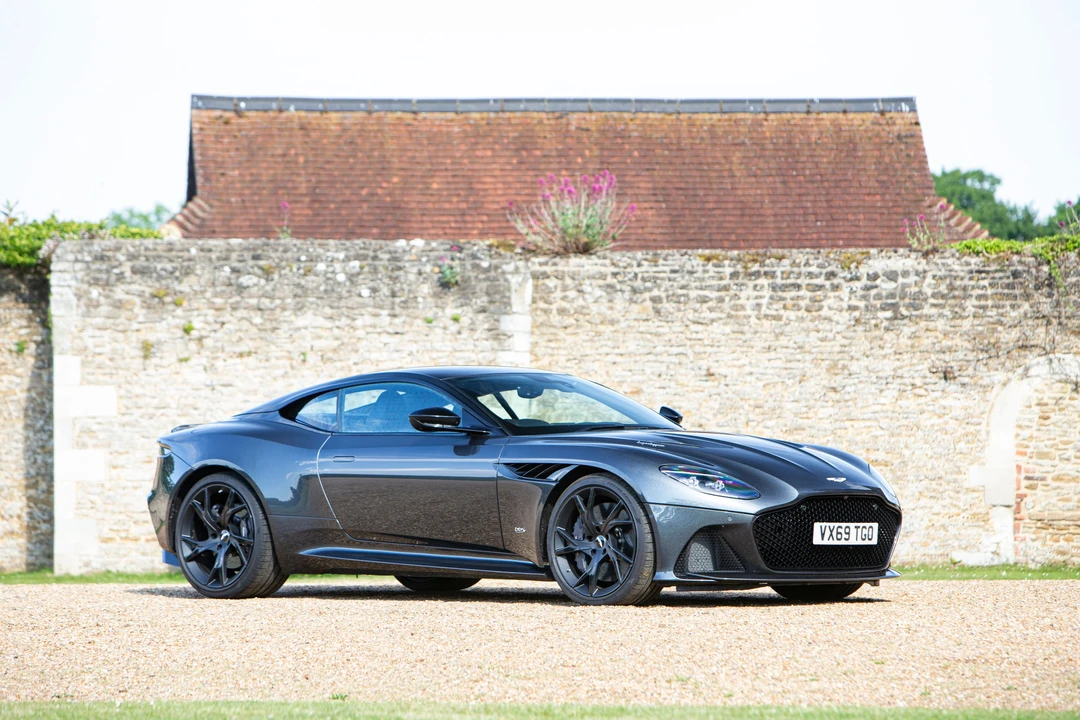 2019 Aston Martin DBS Superleggera - Image 28 of 31