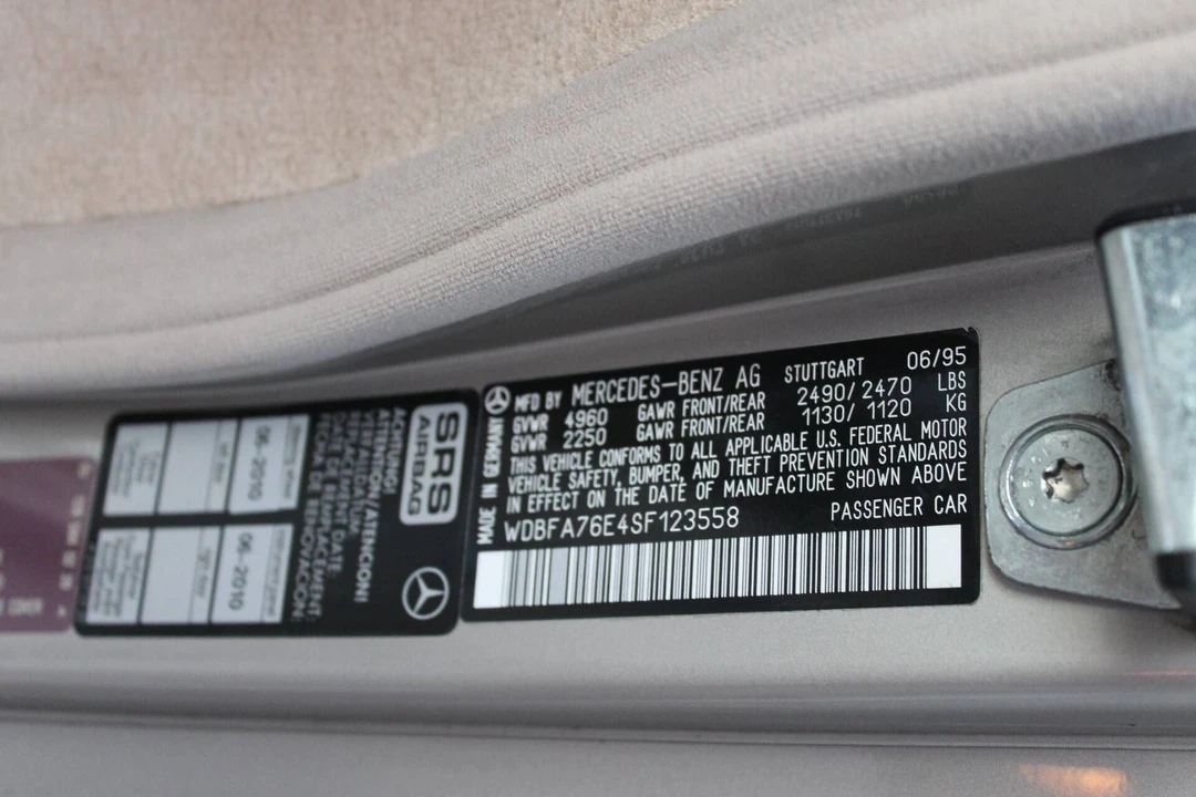 1995 Mercedes-Benz R129 SL-Class - Image 10 of 11