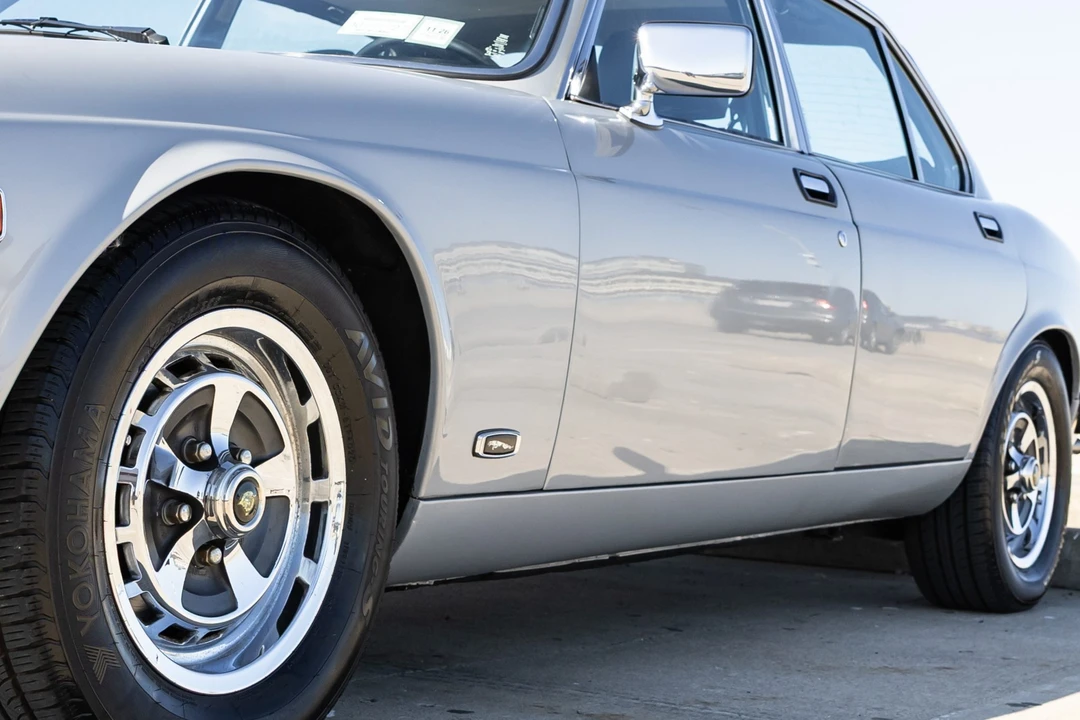 1983 Jaguar XJ Series 3 - Image 24 of 31