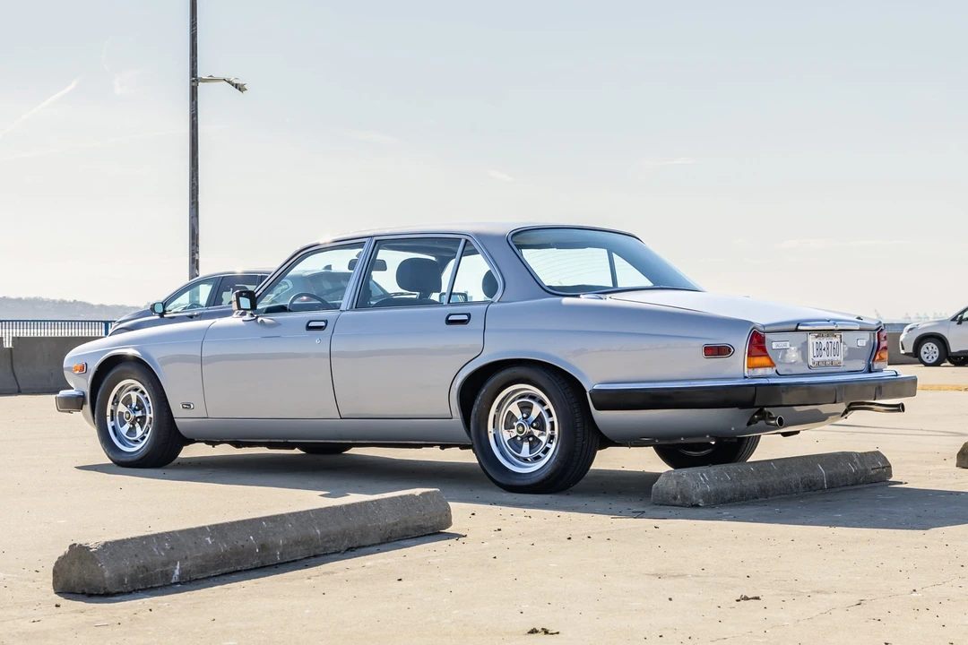 1983 Jaguar XJ Series 3 - Image 8 of 31