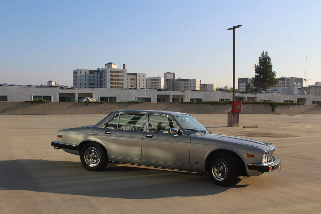 1983 Jaguar XJ Series 3 - Image 25 of 31