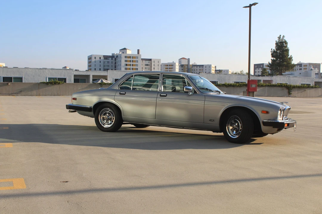 1983 Jaguar XJ Series 3 - Image 26 of 31