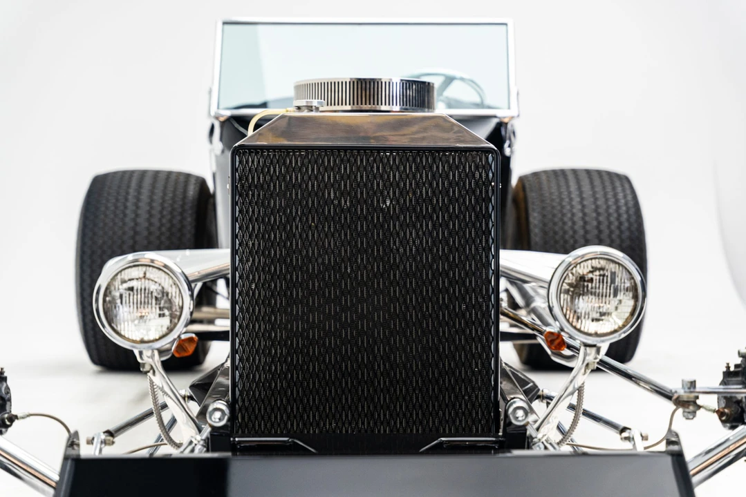 Ford Hot Rod - Image 18 of 31