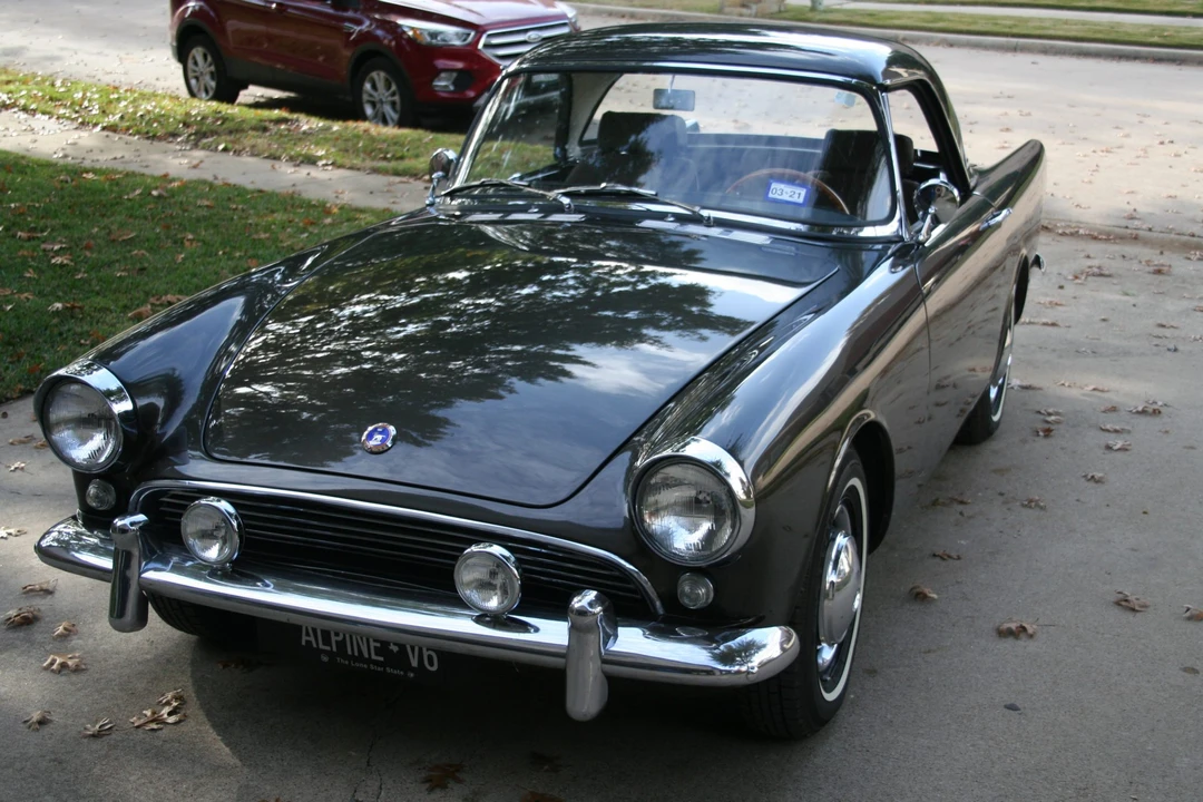 1962 Sunbeam Alpine Series II - Image 2 of 31