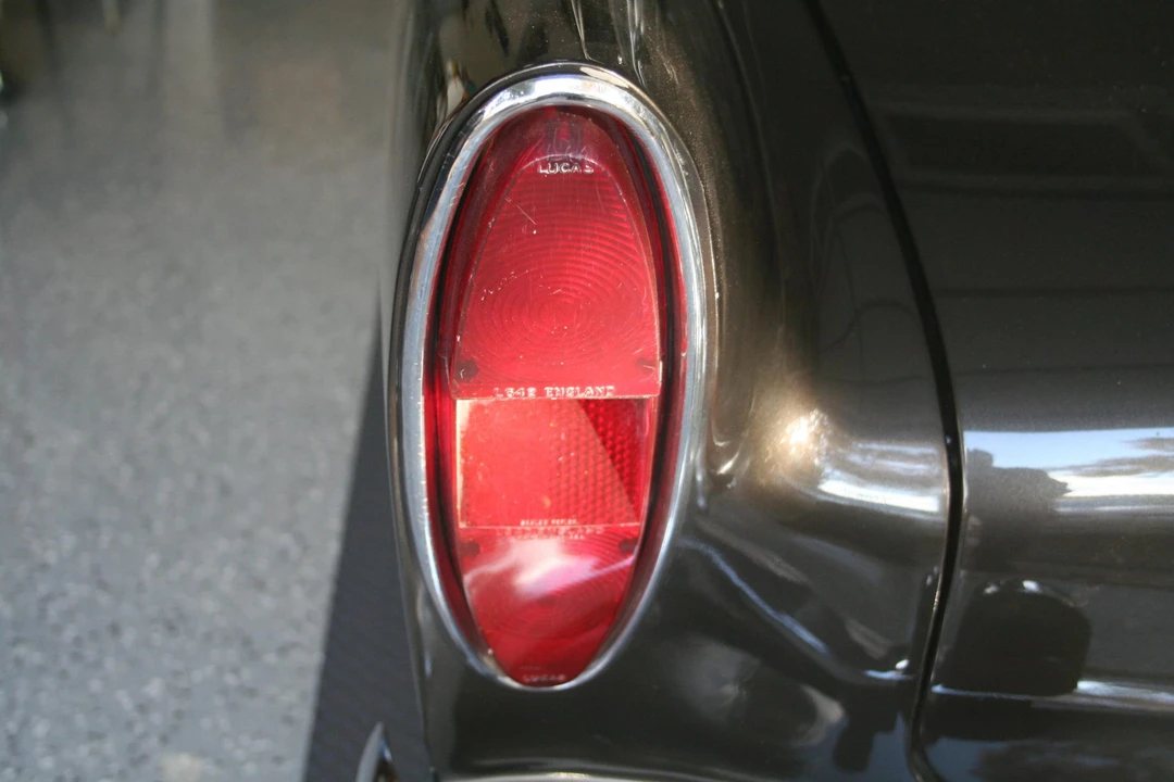 1962 Sunbeam Alpine Series II - Image 25 of 31