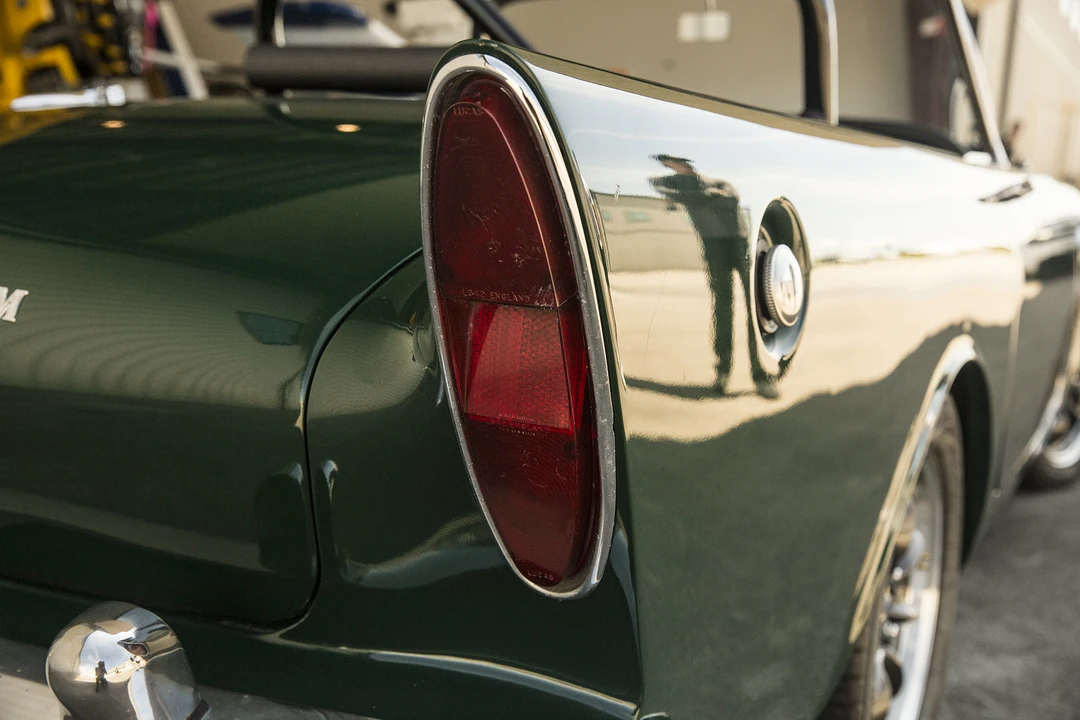 1963 Sunbeam Alpine Series II - Image 25 of 31