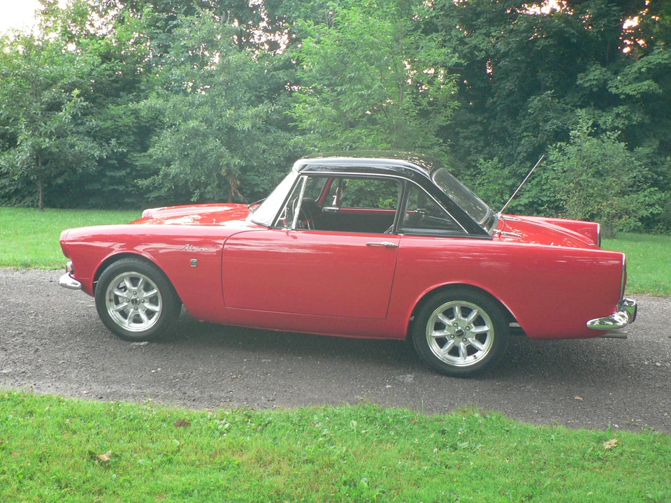 1967 Sunbeam Alpine Series V - Image 14 of 31