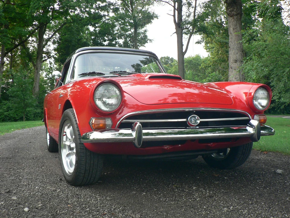 1967 Sunbeam Alpine Series V - Image 2 of 31