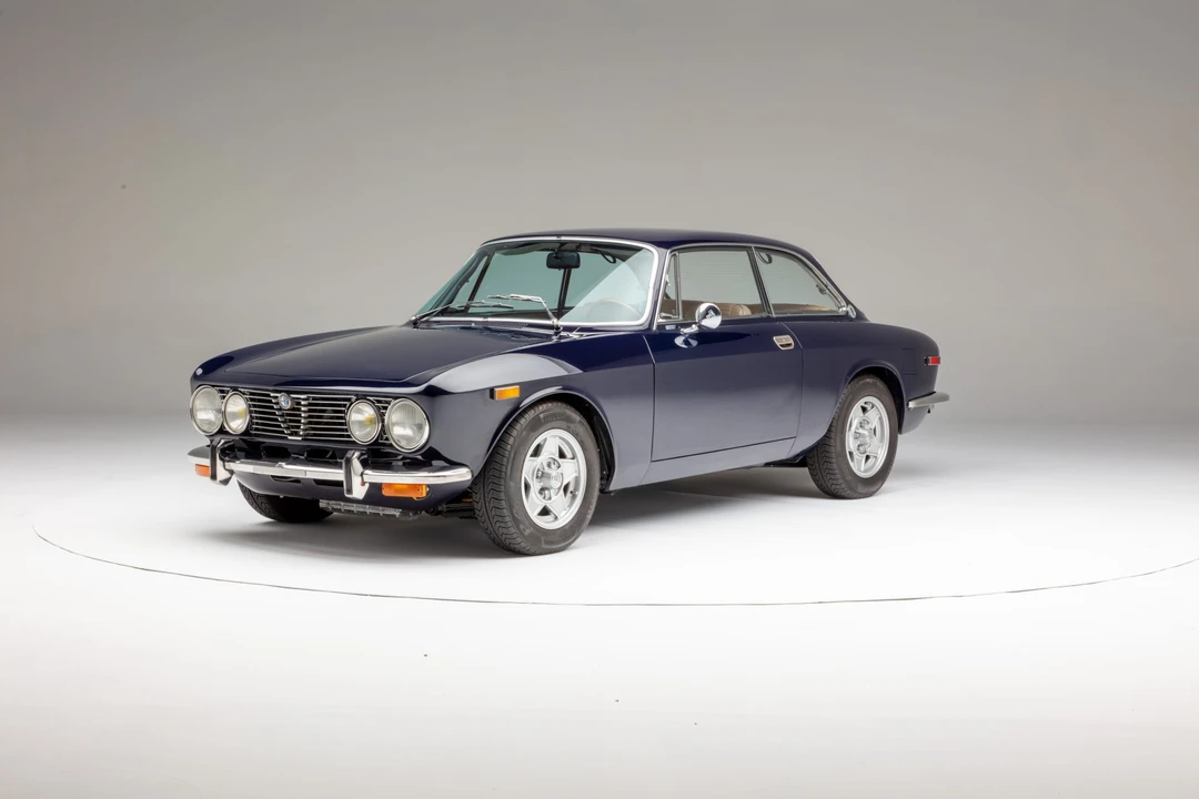 1972 Alfa Romeo 2000 GT Veloce - Image 2 of 31