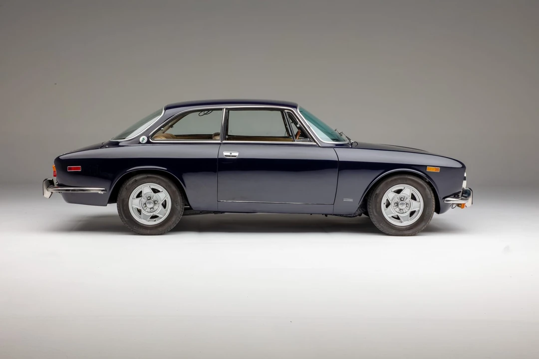 1972 Alfa Romeo 2000 GT Veloce - Image 4 of 31