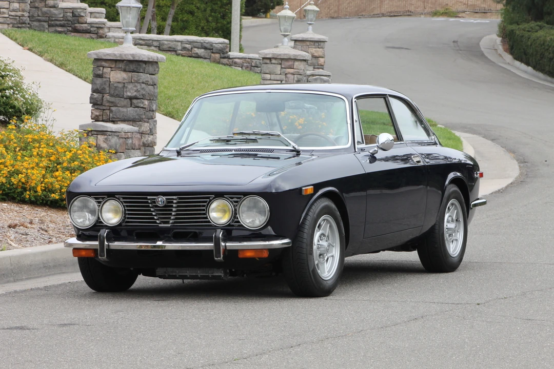 1972 Alfa Romeo 2000 GT Veloce - Image 17 of 31