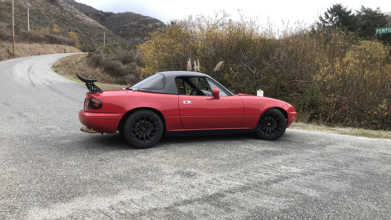 1995 Mazda NA MX-5 Miata - Image 24 of 31