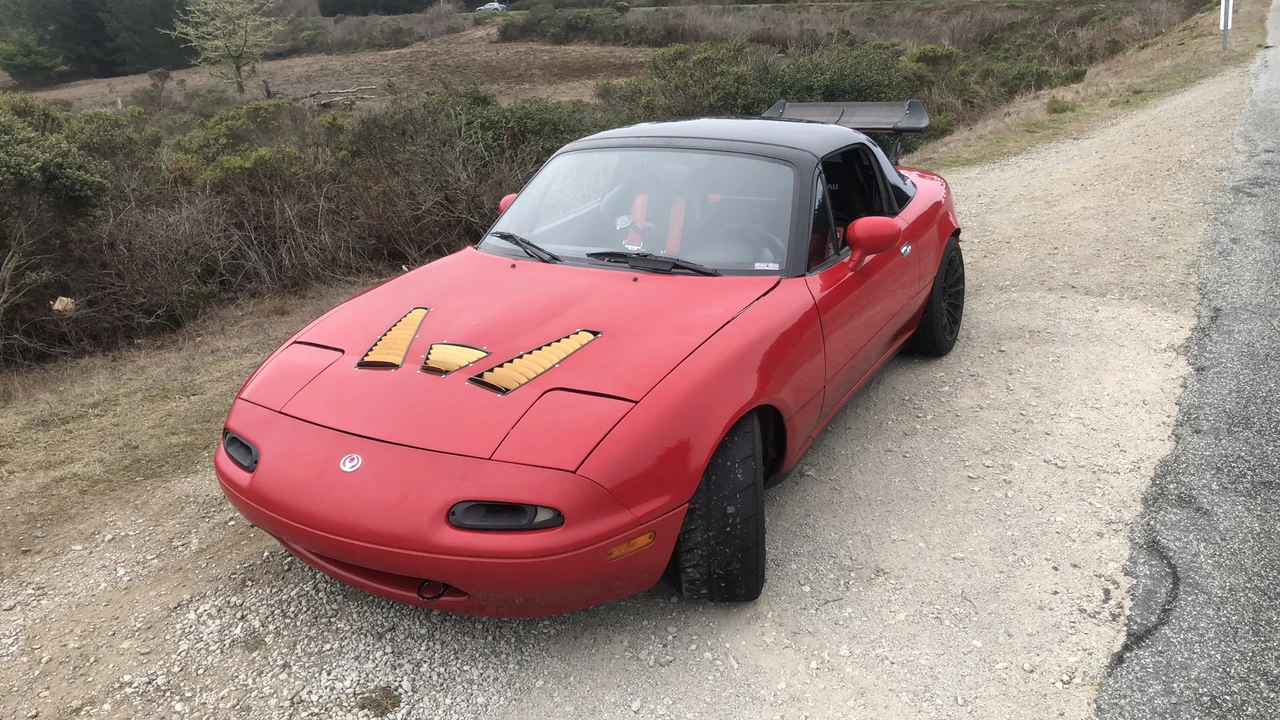 1995 Mazda NA MX-5 Miata - Image 2 of 31