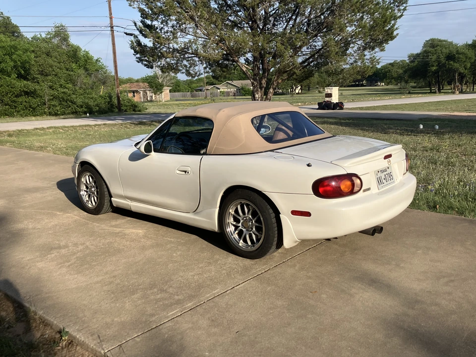 1999 Mazda NB MX-5 Miata - Image 5 of 31