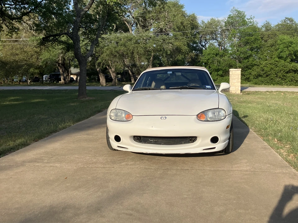 1999 Mazda NB MX-5 Miata - Image 2 of 31