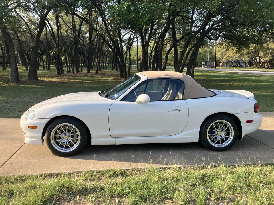 1999 Mazda NB MX-5 Miata - Image 4 of 31